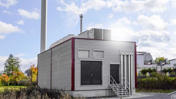 Combined heat and power plant for sustainable energy generation